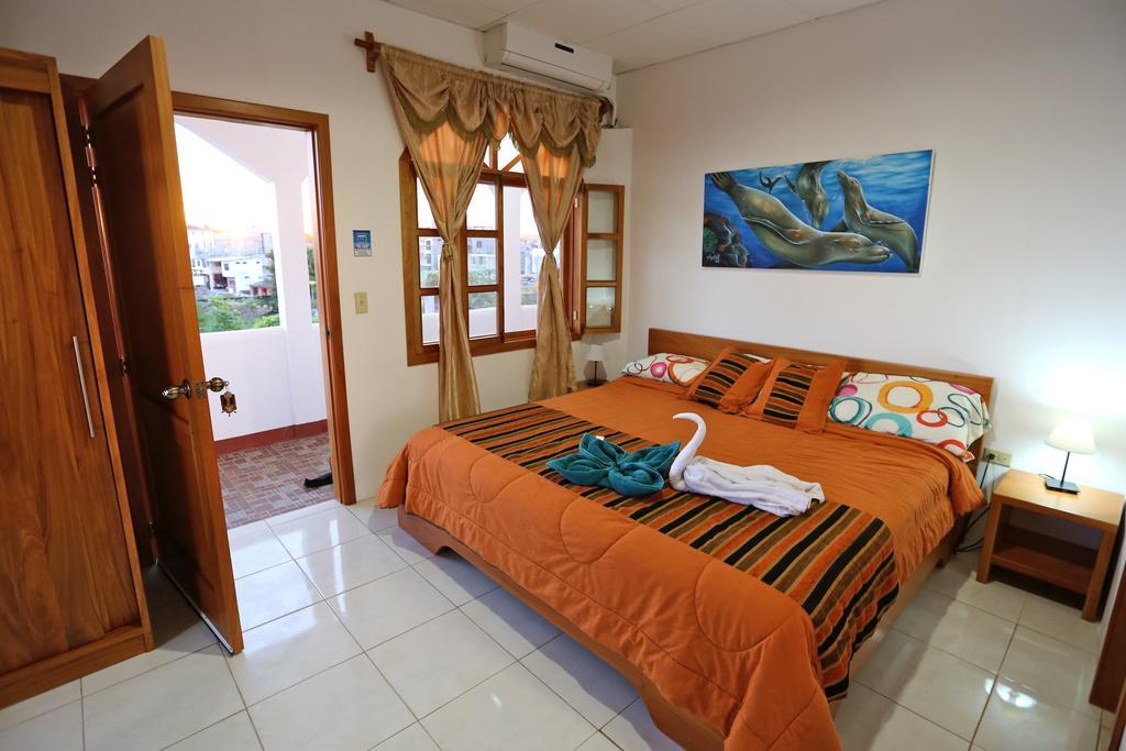 The Galapagos Pearl B&B Puerto Ayora  Eksteriør bilde